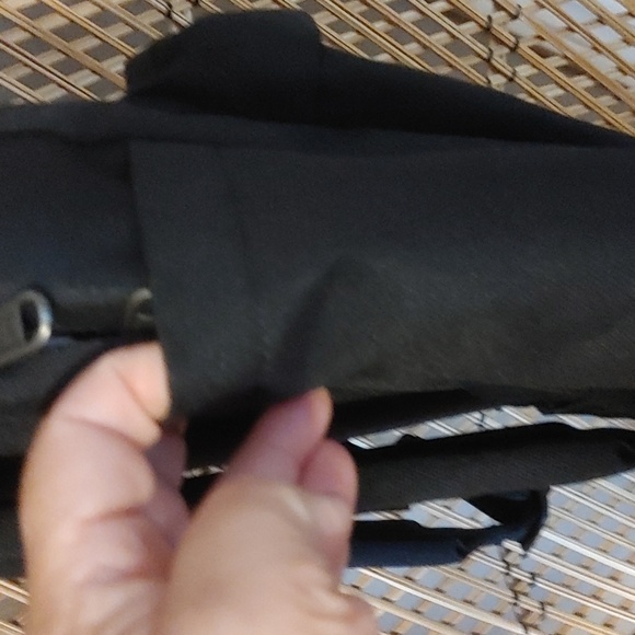 New 🌸HP🌸VANS Classic Black And White Old skool  Backpack 16½" L x 12¾" W x 4… - Picture 8 of 12